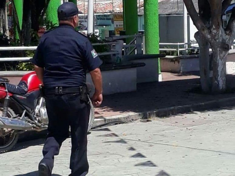 Policías sin patrullas en Chicomuselo