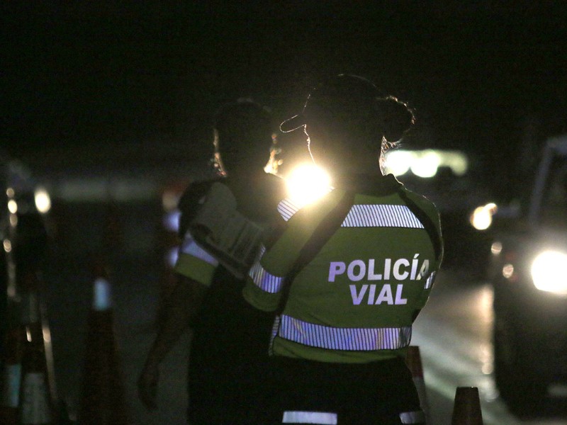 Policías viales de Jalisco son procesados por extorsionar a conductora