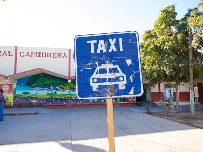 Pondrán orden en estacionamiento de Central Camionera Regional en Guasave