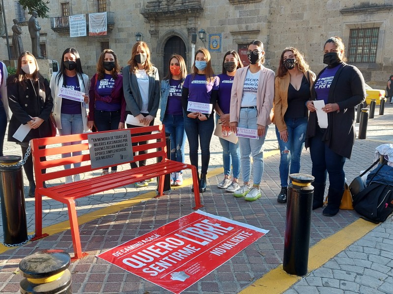 Ponen antimonumento para recordar feminicidios