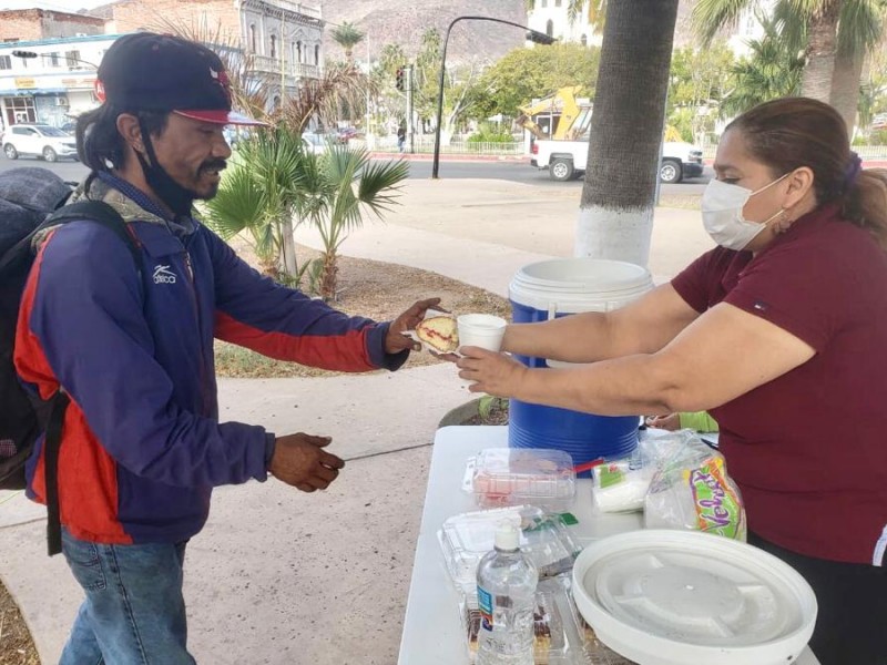 “Ponte en mi lugar” dotó de alimento caliente