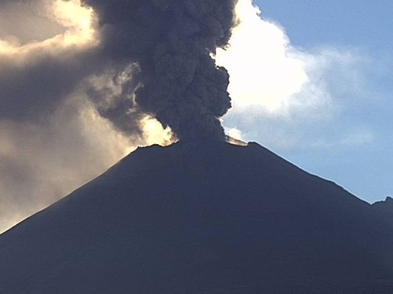 Popocatépetl registra 21 exhalaciones de baja intensidad