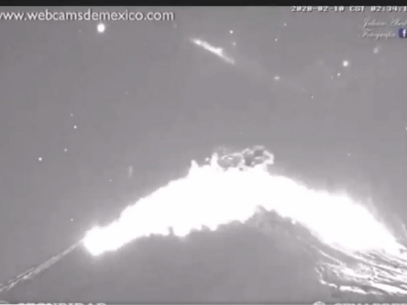 Popocatépetl registra explosión