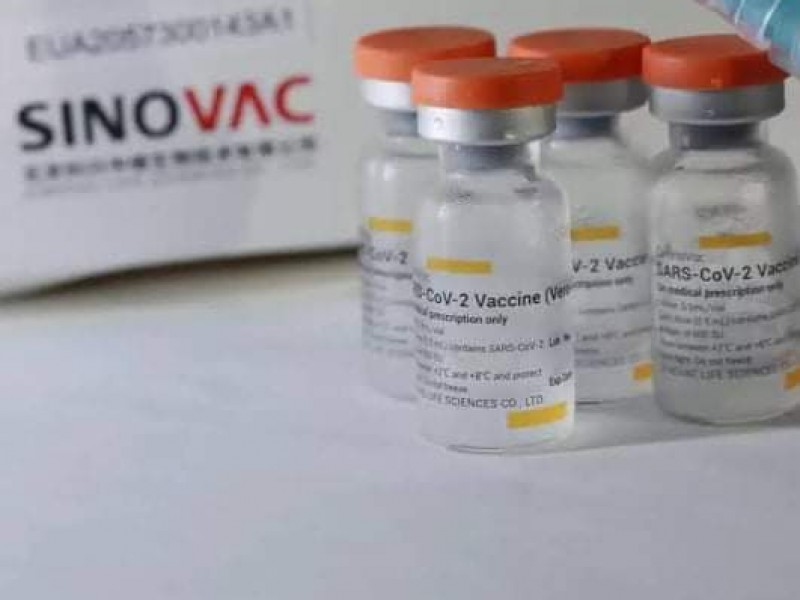 Por baja efectividad, persiste desinterés por acceder a vacuna Sinovac