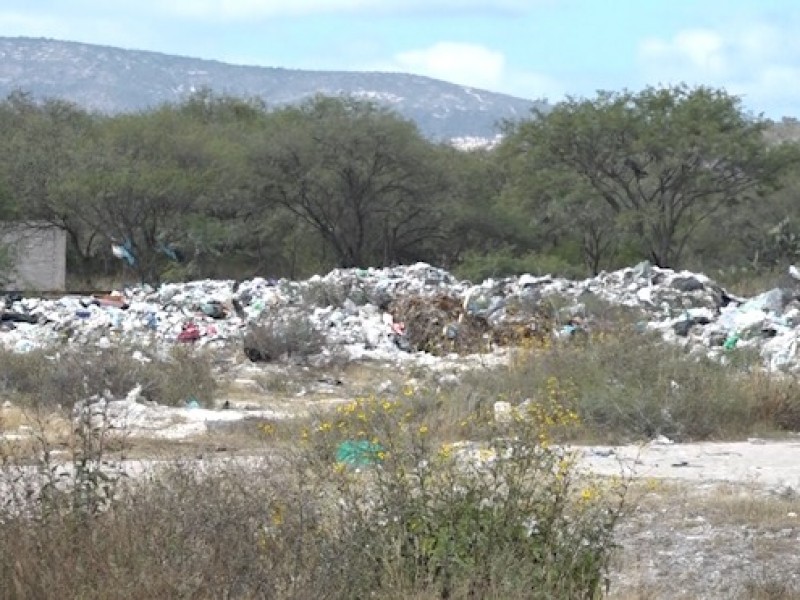 Por basura, agua en Necoxtla 