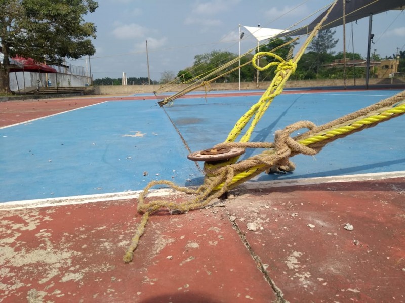 Por Cena Baile, Dañan Instalaciones Deportivas