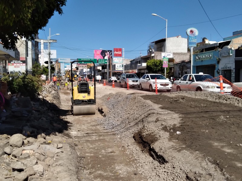 Por concluir renovación de tubería en avenida Insurgentes