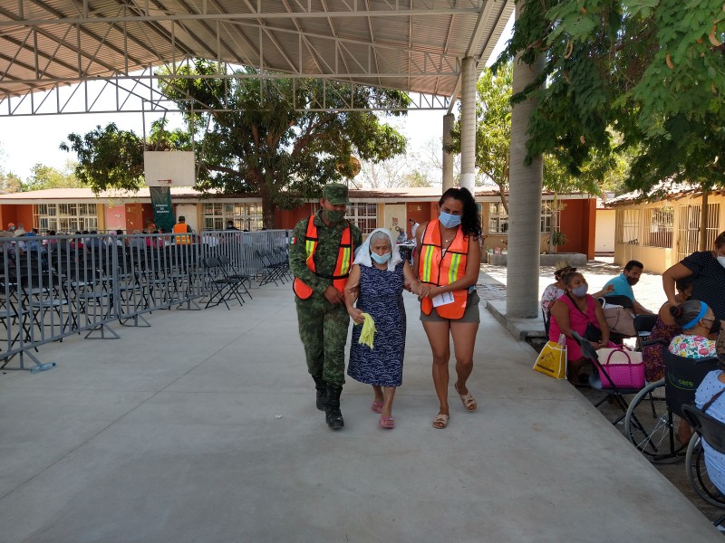 Por concluir vacunacion en Barrio Viejo,  con menos solicitudes