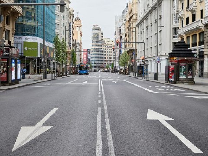 Por Covid-19, Gobierno español da 48 horas para cerrar Madrid