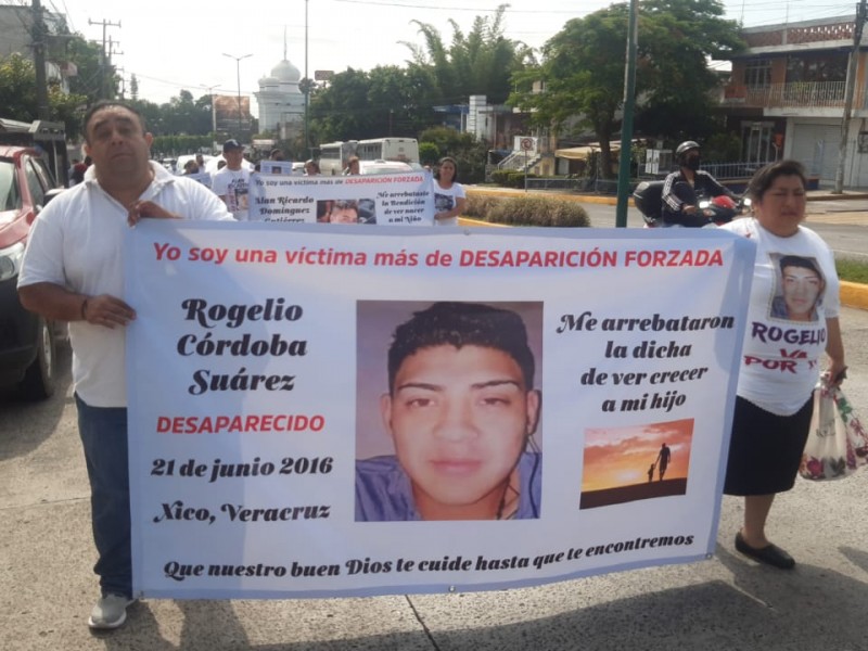 Por cuarto mes consecutivo, marchan por desaparecidos en Xalapa
