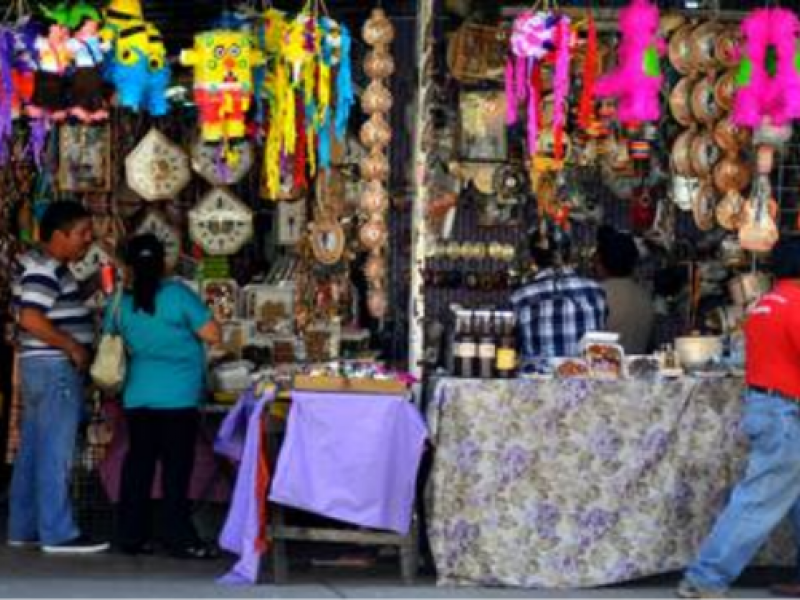 Por desesperación pequeños comerciantes optaron por la informalidad