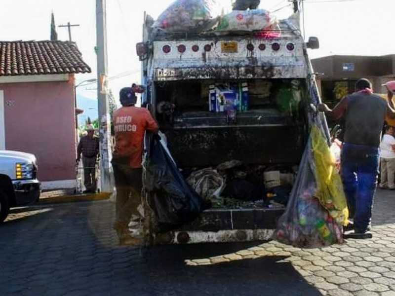 Por días santos suspenden recolección de basura en Zamora