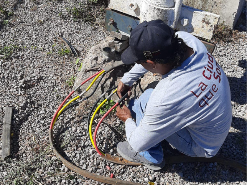 Por fallas eléctricas 47 colonias se quedan sin agua