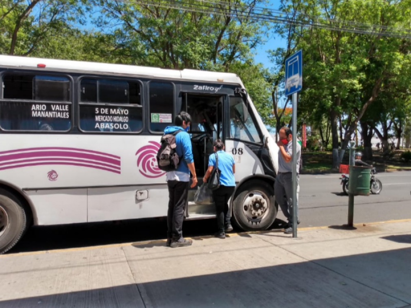 Por festejos decembrinas, aumenta un 15% afluencia en transporte público