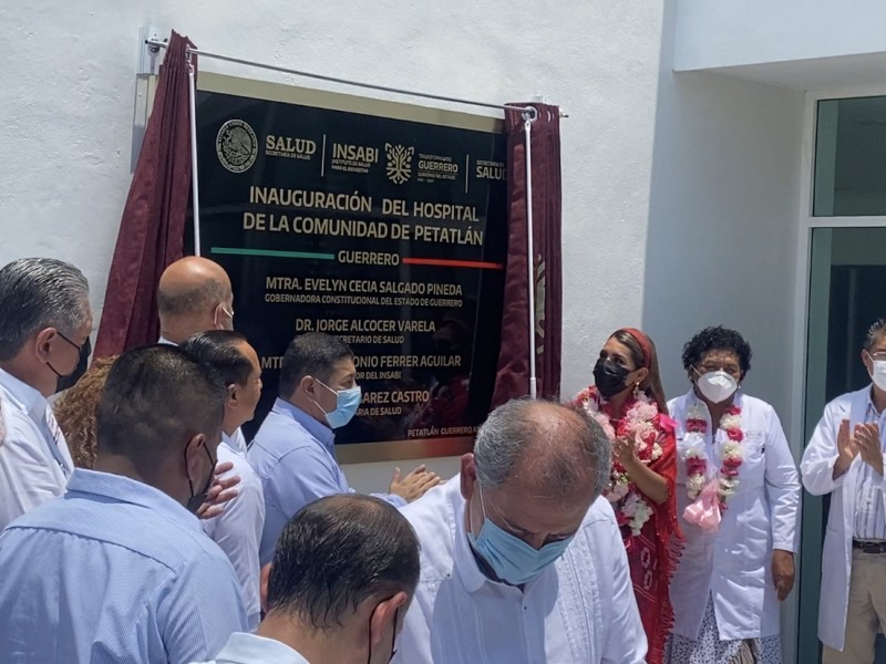 Por fin autoridades inauguran Hospital de Petatlán