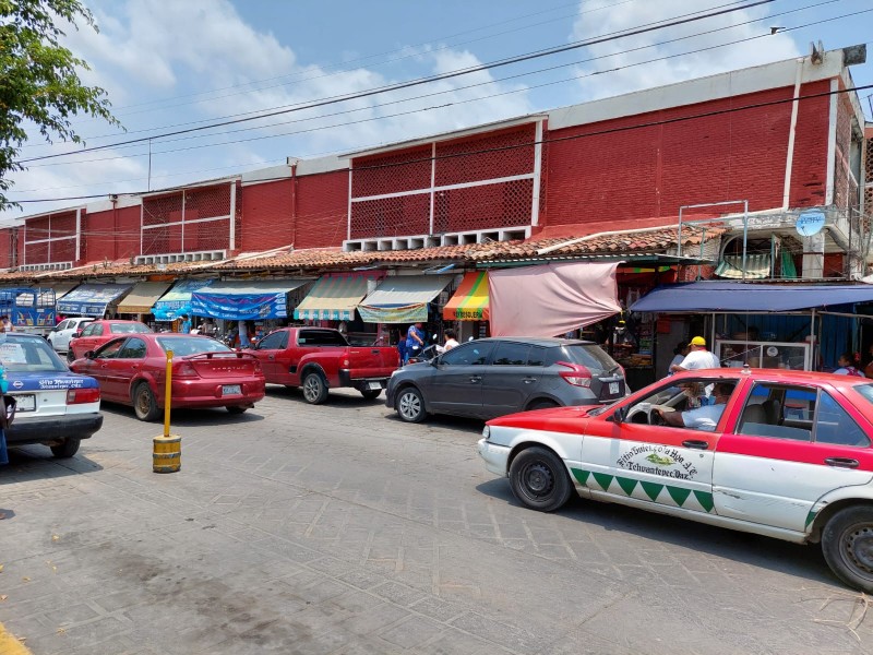 Por limpieza y fumigación, cerrarán Mercado Jesús Carranza de Tehuantepec