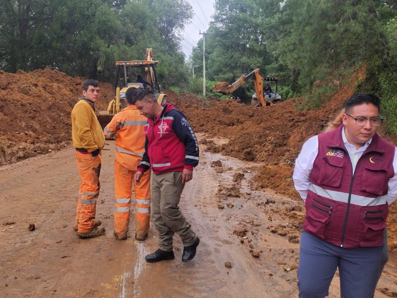 Por lluvias, al menos 17 derrumbes en EDOMEX, 10 municipios en alerta