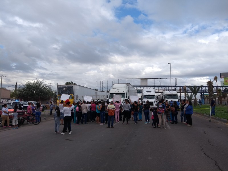 Por lluvias bloquean Ejército Mexicano