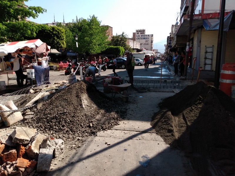 Por obra de construcción, cerrada temporalmente calle Corregidora en Zamora