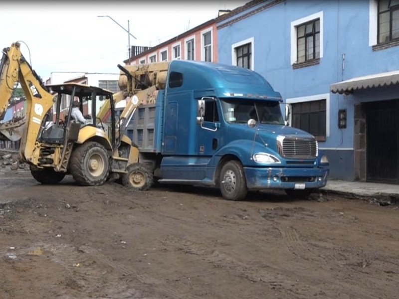 Por obras, caen ventas de comerciantes en Tenango del Valle