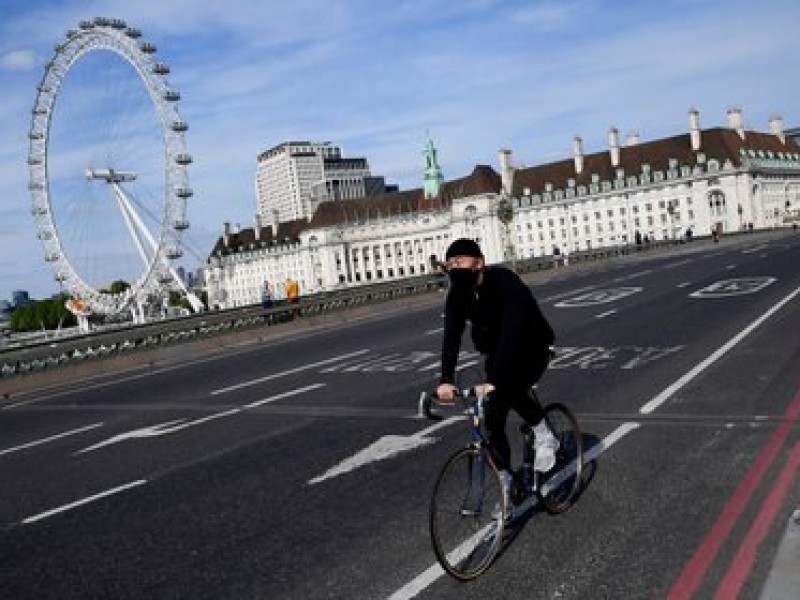 Por rebrotes Covid-19, Londres endurece medidas sanitarias