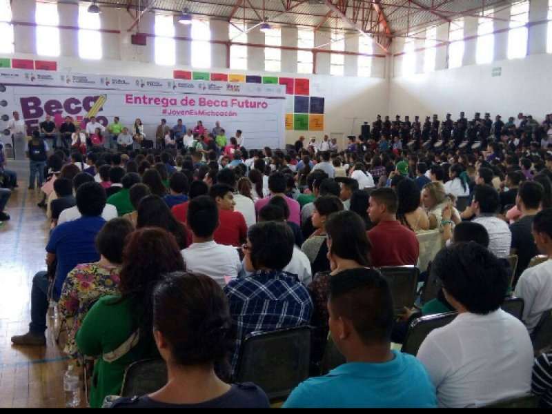 Por recorte, desaparecen programas de apoyo en Michoacán