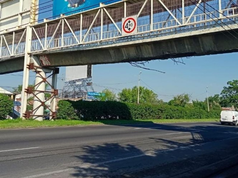Por reconstrucción de puente cerrarán 3 horas carretera Guadalajara-Chapala