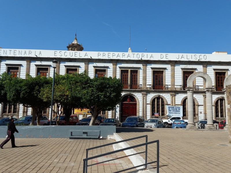 Por seguridad, estudiantes a favor de cancelar examen de admisión