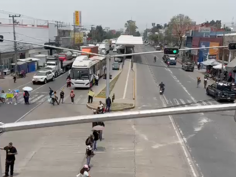 Por siete horas bloquean vía Morelos en Ecatepec