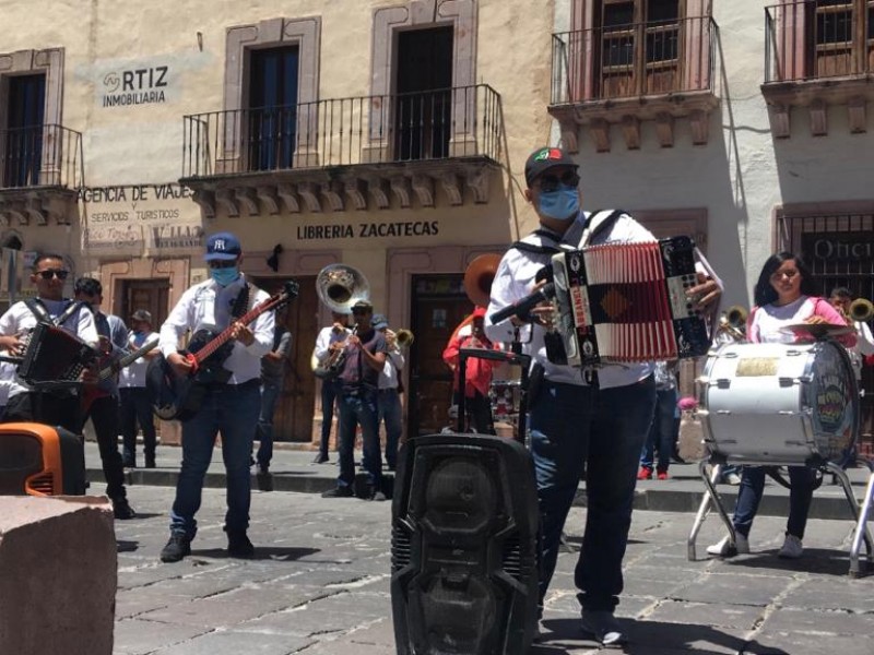 Por tercera vez en contingencia, músicos se manifiestan