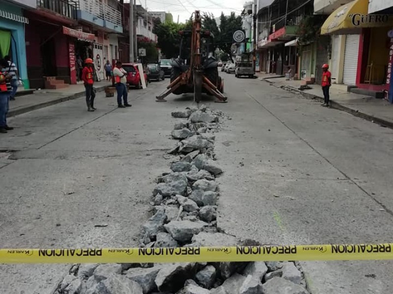 Por trabajos de rehabilitación cierran vialidad en Tuxtla