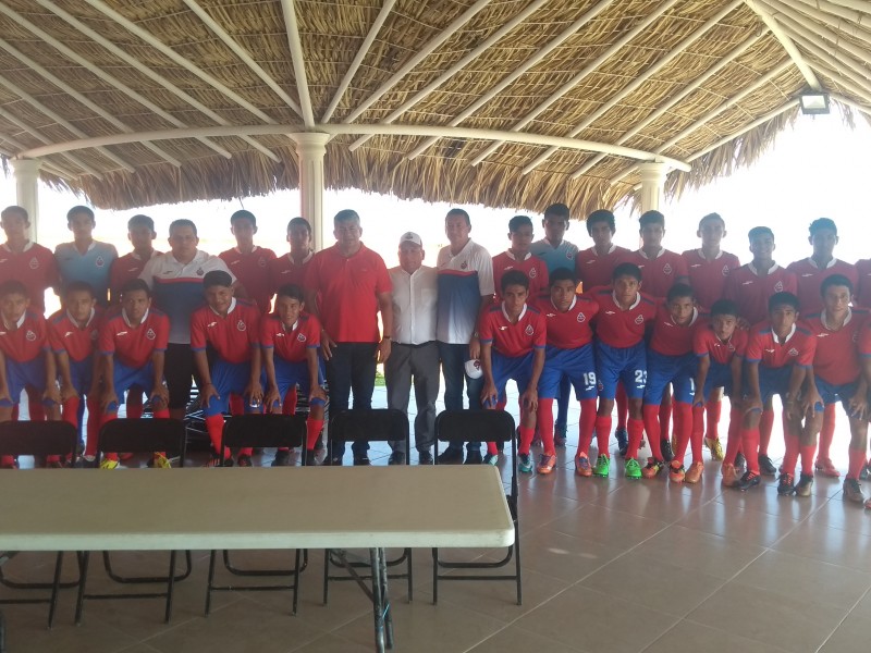 Porteños FC presenta cuerpo técnico y jugadores