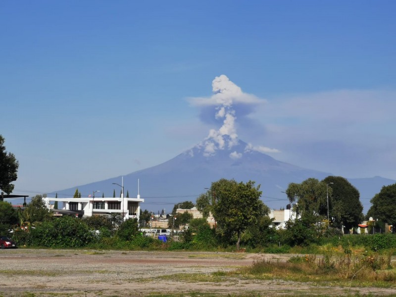 Posible caída de ceniza en 14 municipios poblanos