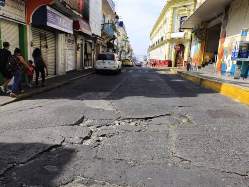 Posponen rehabilitación de la calle Lucio