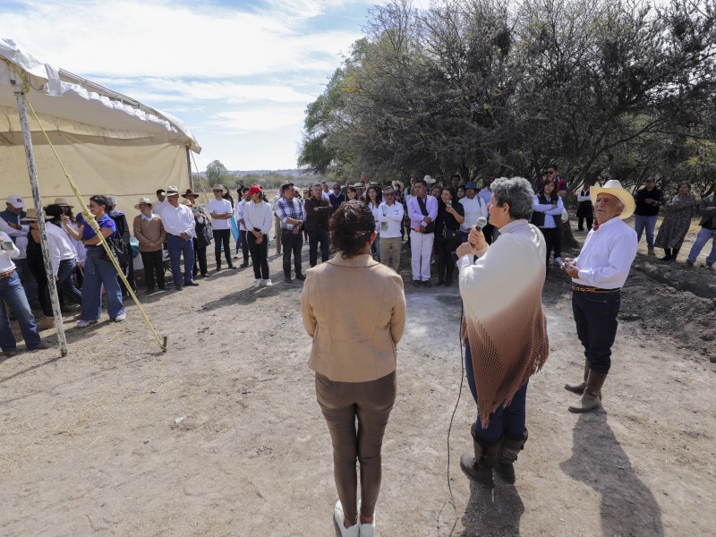 Poyecta UAQ centro cultural en Cadereyta