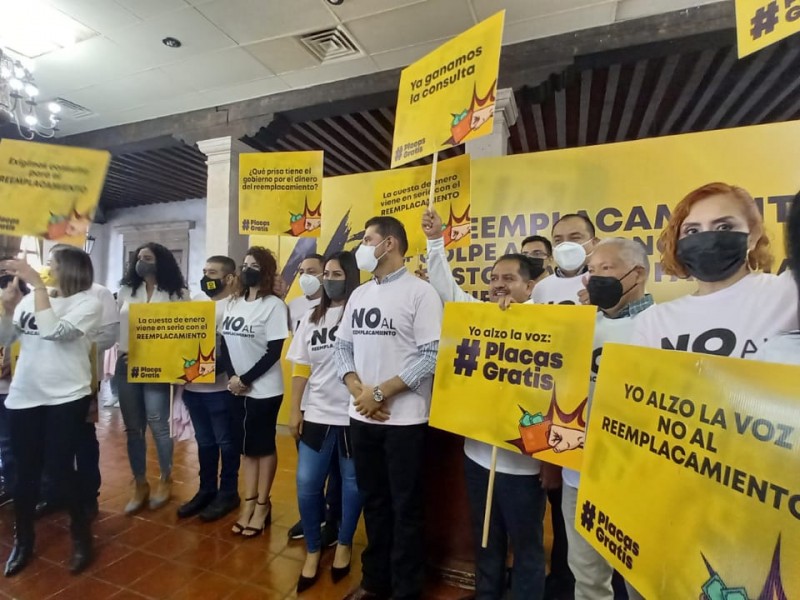 PRD  en contra del reemplacamiento; arrancan plan de acción