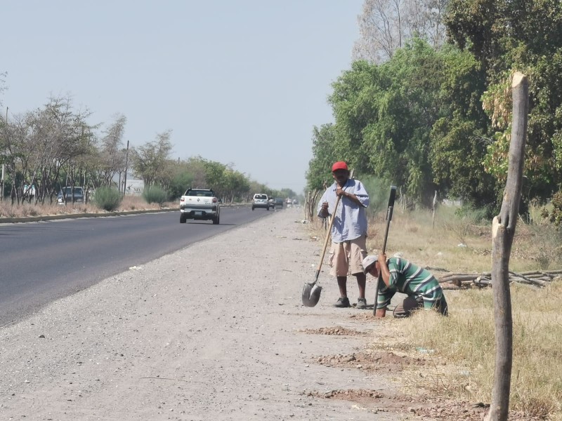 Invasores se apoderan de carretera Los Mochis - San Blas