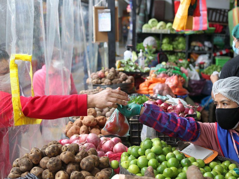 Precios al consumidor registran alza más grande en 10 años