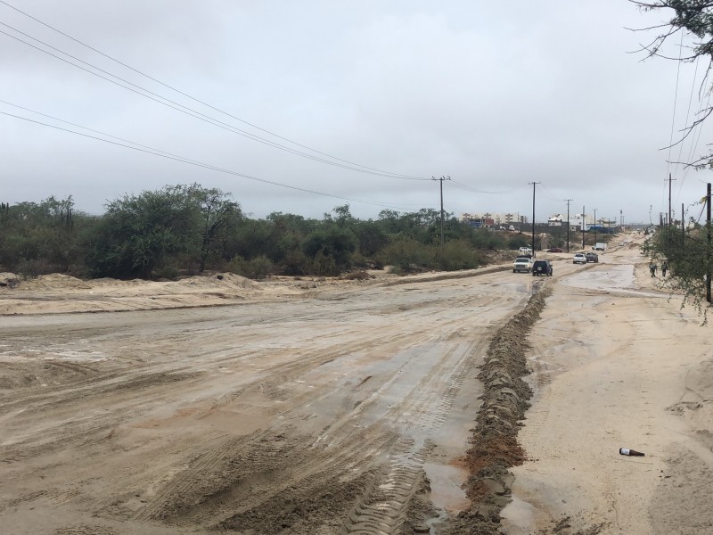 Precipitaciones comienzan a afectar vialidades de CSL