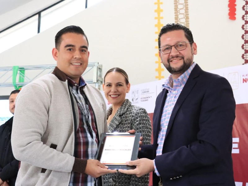 Premian a ganadores de 
