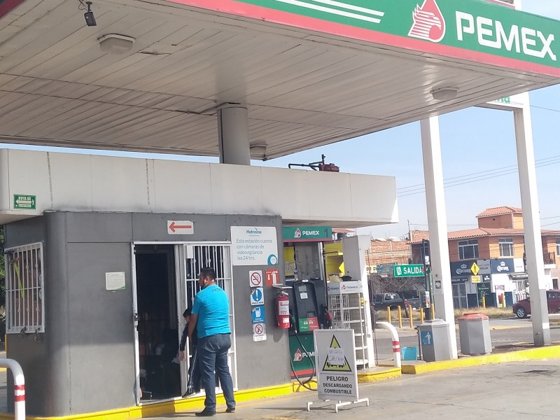 Preocupa a automovilistas desabasto de gasolina