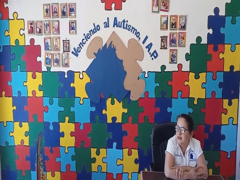 Preparan actividad para recaudar fondos en asociación venciendo al autismo