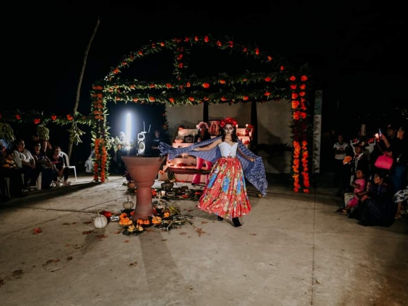 Preparan celebración de Día de Muertos en Tumilco