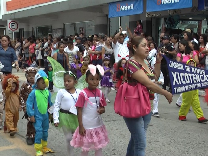 Preparan desfile de la primavera en Tuxpan