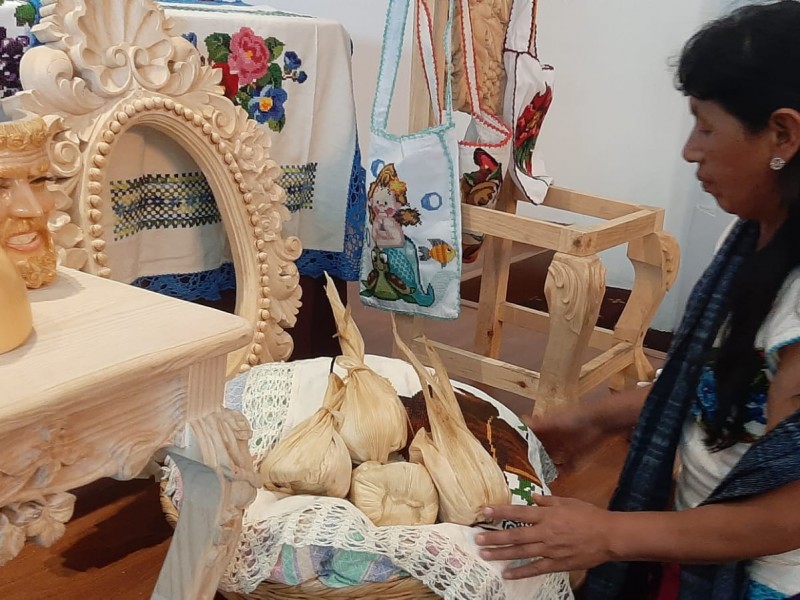 Preparan feria del mueble rústico en Pichátaro