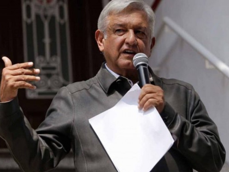 Presenta AMLO comprobantes de depósito a fideicomiso