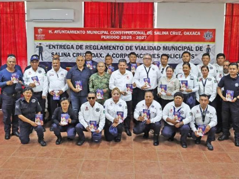 Presenta Ayuntamiento de Salina Cruz nuevo Reglamento de Vialidad Municipal