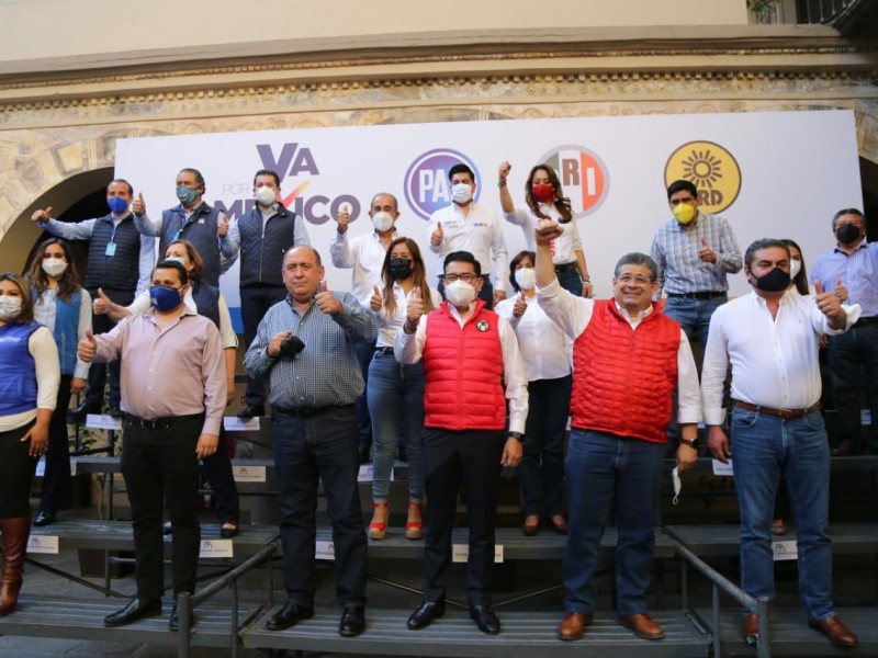 Presenta candidatos a diputados federales Alianza Va Por México