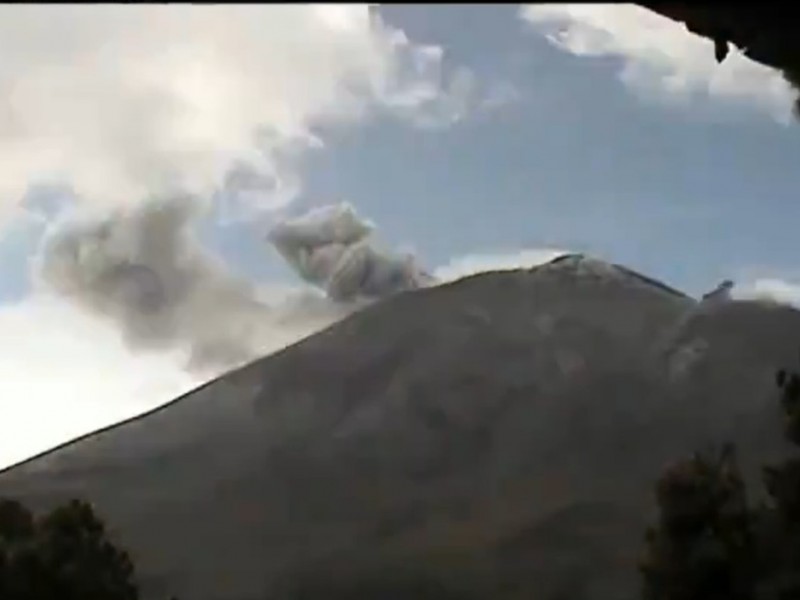 Presenta ligero incremento en actividad volcán Popocatépetl