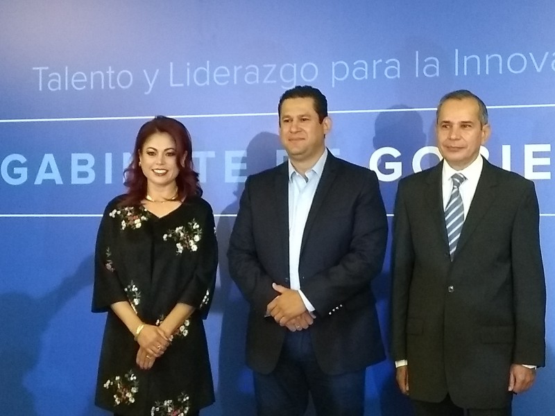 Presenta Sinhué propuestas de transparencia y movilidad